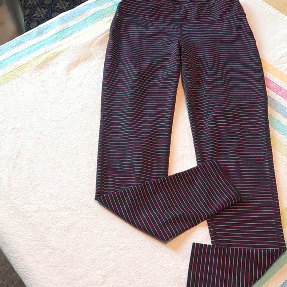 Gap Fit  Pink and Black Workout Pants .Size Small